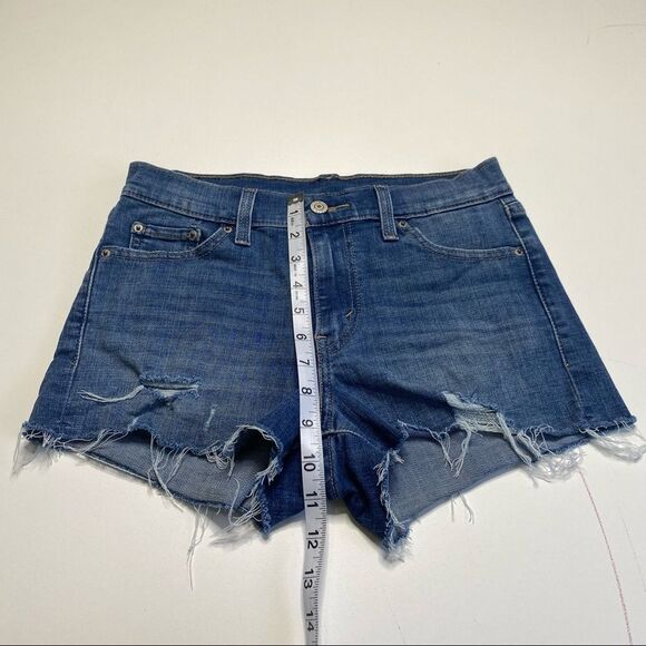 Levi’s Distressed Raw Hem Denim Shorts Boho Bohemian Festival Sz 25 - Picture 7 of 13